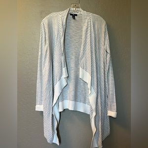 GAP women’s lightweight sweater